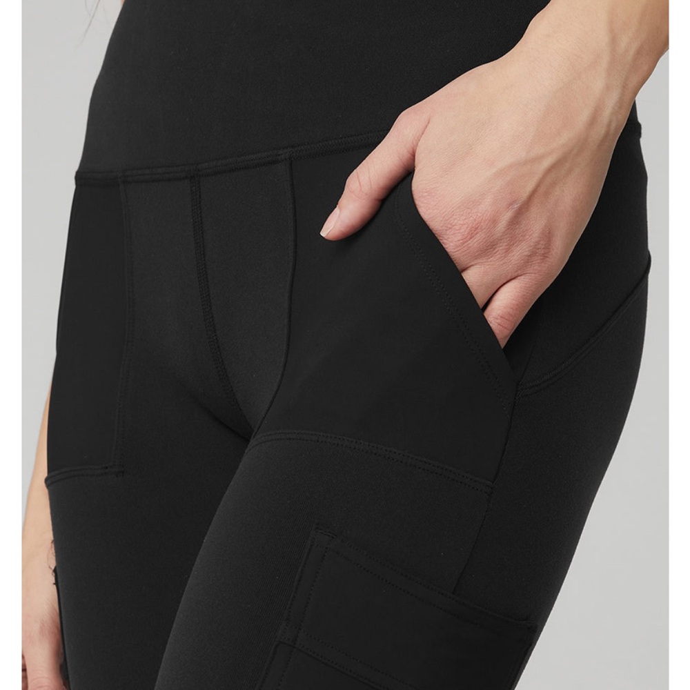 Alo Yoga Cargo Legging!